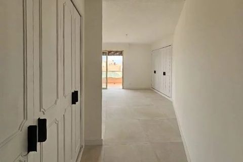 Lejlighed i Saint-Raphaël, Var, Saint-Raphaël - € 400.000 | Ref: 85993001 - foto 8