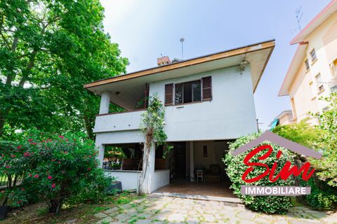 Villa i Novara, Novara, Novara - € 340.000 | Ref: 9521 - foto 1