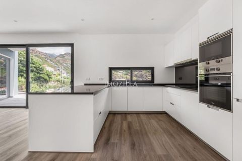 Byhus i Ribeira Brava, Madeira, Ribeira Brava - € 795.000 | Ref: IZ094 - foto 10