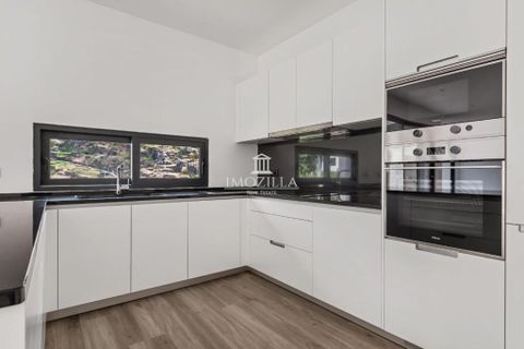 Byhus i Ribeira Brava, Madeira, Ribeira Brava - € 795.000 | Ref: IZ094 - foto 11