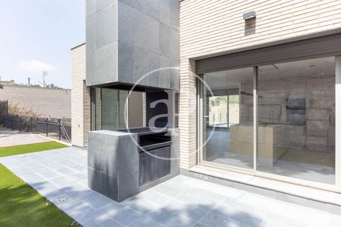 Villa i Alella, Barcelona, Alella - € 990.000 | Ref: VBM2506005 - foto 40