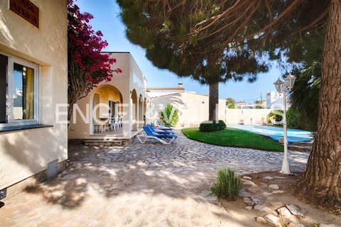 Villa i Empuriabrava, Gerona, Empuriabrava - € 675.000 | Ref: W-02XRS0 - foto 10