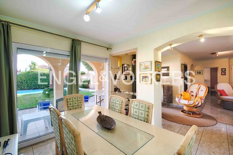 Villa i Empuriabrava, Gerona, Empuriabrava - € 675.000 | Ref: W-02XRS0 - foto 13