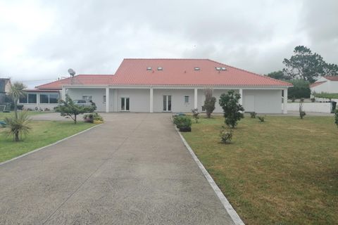 Byhus i Horta, Faial, Horta - € 1.500.000 | Ref: 1123 - foto 1
