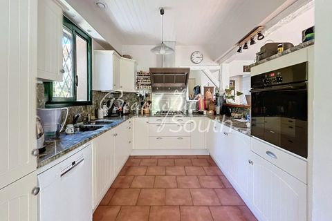 Villa a Estoher, Pyrenees-Orientales, Estoher - € 657.000 | Ref: DH1115 - foto 9
