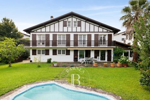 Villa i Ascain, Pyrenees-Atlantiques, Ascain - € 966.000 | Ref: M1689 - foto 1