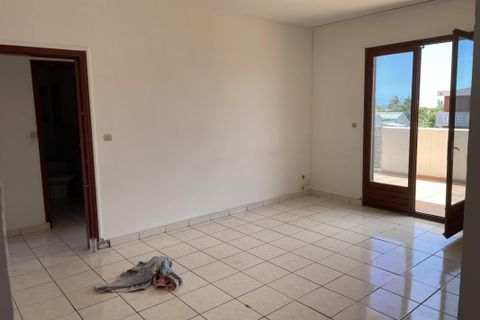 Leilighet i Saint-Denis, La Reunion, Saint-Denis - € 169 900 | Ref: AV228 - foto 2