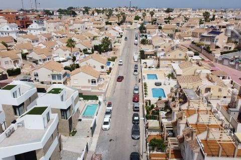 Byhus i Torrevieja, Alicante, Torrevieja - € 189.000 | Ref: MLSC1486114 - foto 30