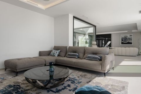 Villa i El Paraiso, Malaga, El Paraiso - € 4.980.000 | Ref: R4889542 - foto 22