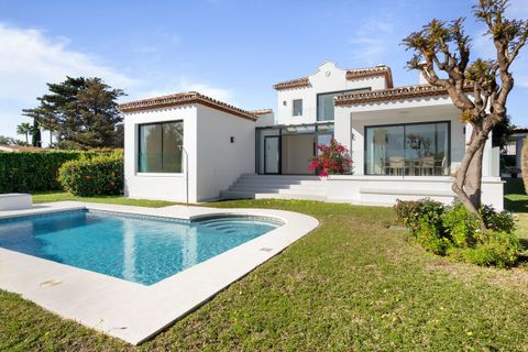 Villa a Elviria, Malaga, Elviria - € 2.290.000 | Ref: R4949239 - foto 3