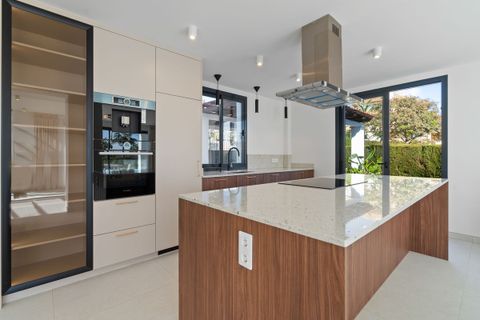 Villa a Elviria, Malaga, Elviria - € 2.290.000 | Ref: R4949239 - foto 9