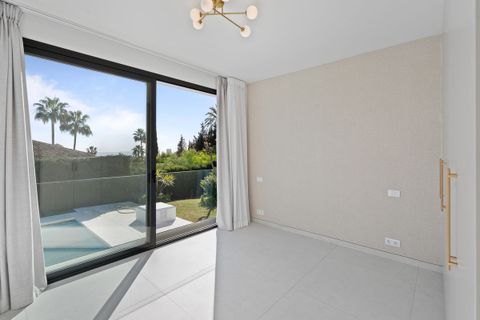 Villa a Elviria, Malaga, Elviria - € 2.290.000 | Ref: R4949239 - foto 21