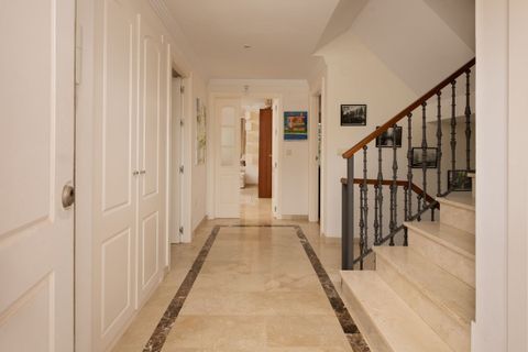 Villa i Elviria, Malaga, Elviria - € 1.025.000 | Ref: R4981741 - foto 10