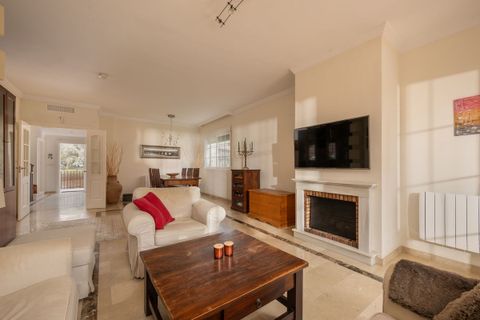 Villa i Elviria, Malaga, Elviria - € 1.025.000 | Ref: R4981741 - foto 12