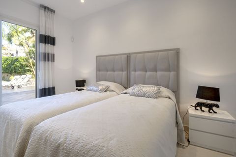 Villa a Elviria, Malaga, Elviria - € 1.995.000 | Ref: R5056612 - foto 15