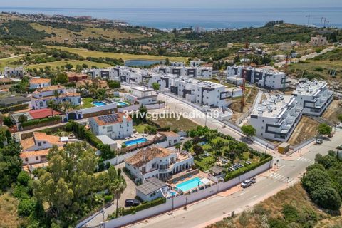 Villa a Estepona, Malaga, Estepona - € 1.600.000 | Ref: R5061076 - foto 27