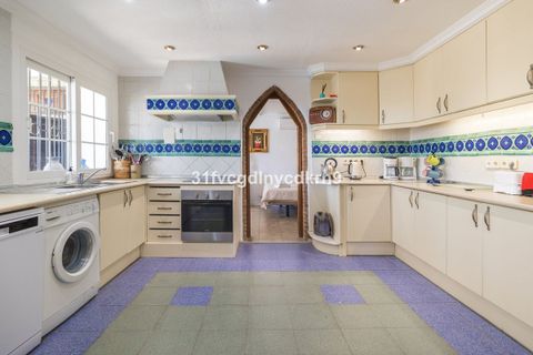 Villa a Estepona, Malaga, Estepona - € 1.600.000 | Ref: R5061076 - foto 29