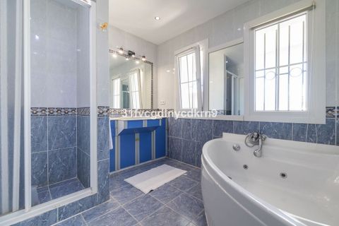Villa a Estepona, Malaga, Estepona - € 1.600.000 | Ref: R5061076 - foto 32