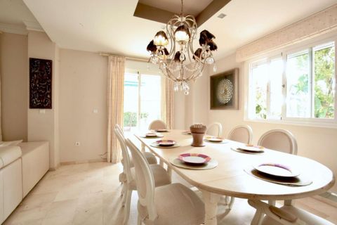 Villa i Guadalmina, Malaga, Guadalmina - € 1.695.000 | Ref: R5061856 - foto 30