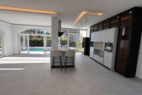 Villa i La Duquesa, Malaga, La Duquesa - € 1.195.000 | Ref: R4917181 - foto 3