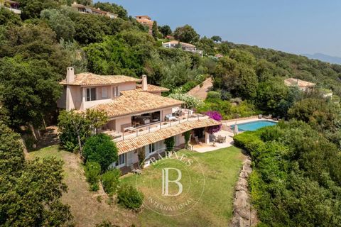 Villa a Porto-Vecchio, Corse-du-Sud, Porto-Vecchio - € 2.490.000 | Ref: RV1878 - foto 23
