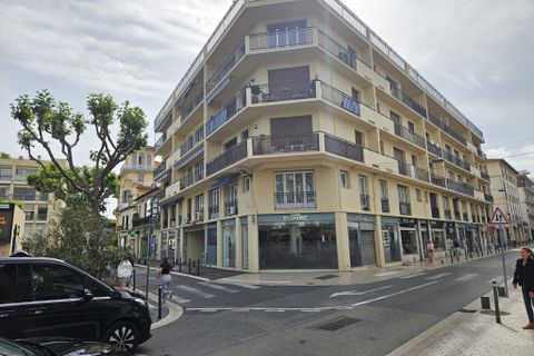 Lejlighed i Vence, Alpes-Maritimes, Vence - € 319.000 | Ref: MNVAP70000131 - foto 9