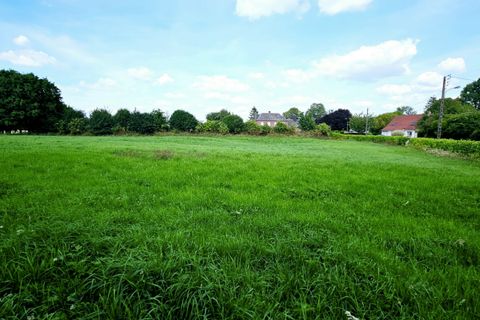 Helårsgrund i Avesnes-le-Comte, Pas-de-Calais, Avesnes-le-Comte - € 40.000 | Ref: ACFIJ1601233 - foto 1