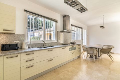 Villa i Marbella, Malaga, Marbella - € 3.350.000 | Ref: R4593739 - foto 14