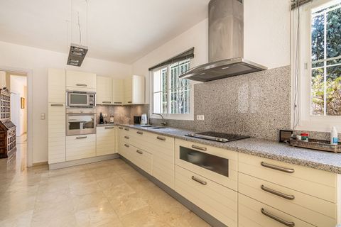 Villa i Marbella, Malaga, Marbella - € 3.350.000 | Ref: R4593739 - foto 15