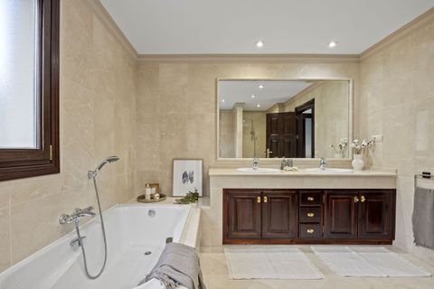 Villa a Los Arqueros, Malaga, Los Arqueros - € 1.985.000 | Ref: R4976557 - foto 27
