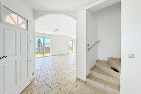 Villa a Cadenet, Vaucluse, Cadenet - € 550.000 | Ref: getkey_6350 - foto 6