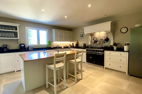 Villa i Uzes, Gard, Uzes - € 1.195.000 | Ref: IVBA1660102906 - foto 12