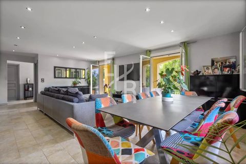 Villa i Vallauris, Alpes-Maritimes, Vallauris - € 1.260.000 | Ref: 86041502 - foto 1