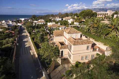 Villa a Elviria, Malaga, Elviria - € 3.700.000 | Ref: DPIe7013 - foto 7