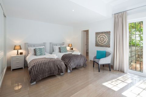 Villa a Elviria, Malaga, Elviria - € 3.700.000 | Ref: DPIe7013 - foto 9