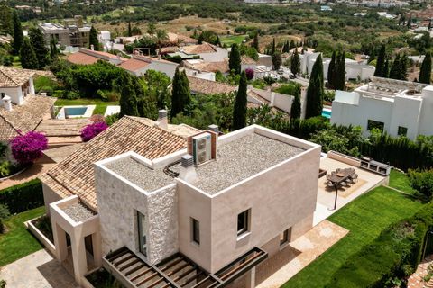 Villa a Benahavis, Malaga, Benahavis - € 2.325.000 | Ref: DPIe35918 - foto 11