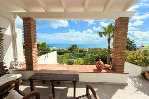 Villa a Estepona, Malaga, Estepona - € 730.000 | Ref: DPIe15877 - foto 2