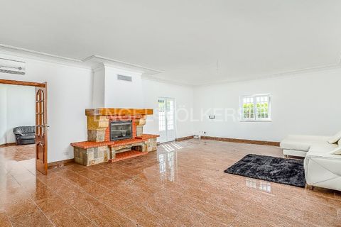 Villa i Corroios, Setubal, Corroios - € 2.900.000 | Ref: W-0304JA - foto 1
