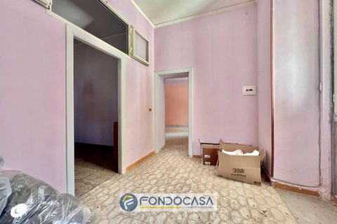 Erhvervsejendom i Sant'Antimo, Naples, Sant'Antimo - € 220.000 | Ref: via garigliano - foto 5