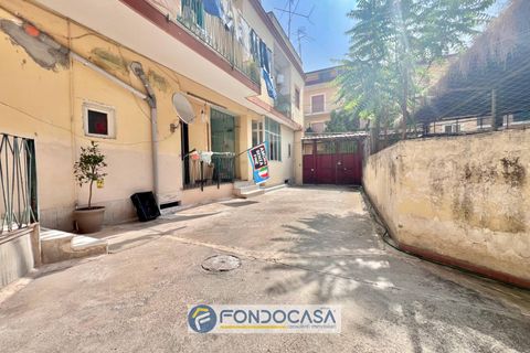 Erhvervsejendom i Sant'Antimo, Naples, Sant'Antimo - € 220.000 | Ref: via garigliano - foto 7