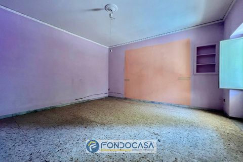 Erhvervsejendom i Sant'Antimo, Naples, Sant'Antimo - € 220.000 | Ref: via garigliano - foto 8