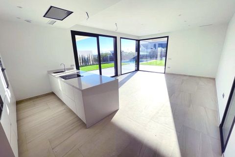 Villa i Finestrat, Alicante, Finestrat - € 850.000 | Ref: HO700060 - foto 6