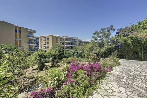 Helårsgrund i Antibes, Alpes-Maritimes, Antibes - € 390.000 | Ref: M222TS - foto 4