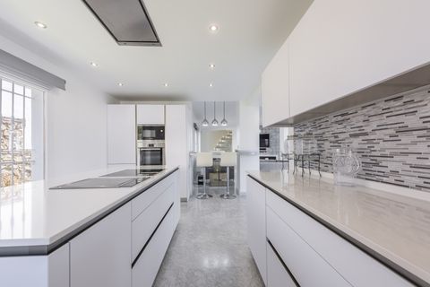 Villa a Marbella, Malaga, Marbella - € 2.200.000 | Ref: PANR-14950 - foto 12