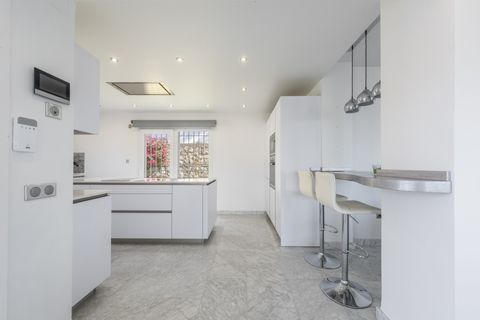 Villa a Marbella, Malaga, Marbella - € 2.200.000 | Ref: PANR-14950 - foto 25