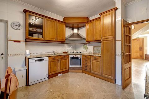 Villa i Almada, Setubal, Almada - € 1.250.000 | Ref: TAPT01-1402_CH - foto 27