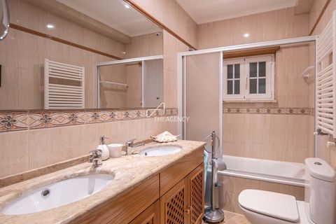 Villa i Almada, Setubal, Almada - € 1.250.000 | Ref: TAPT01-1402_CH - foto 31