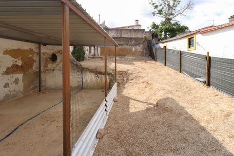 Helårsgrund i Alenquer, Lisbon, Alenquer - € 160.000 | Ref: 295250063 - foto 1