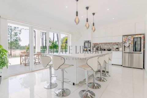 Villa a Almada, Setubal, Almada - € 2.650.000 | Ref: 8813 - foto 6