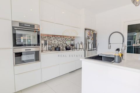 Villa a Almada, Setubal, Almada - € 2.650.000 | Ref: 8813 - foto 7